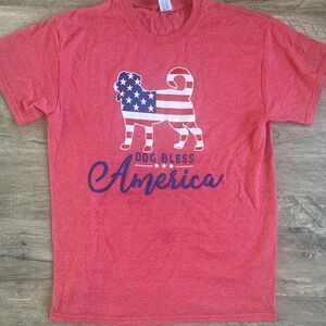 Gildan Medium Red Dog Bless America T shirt